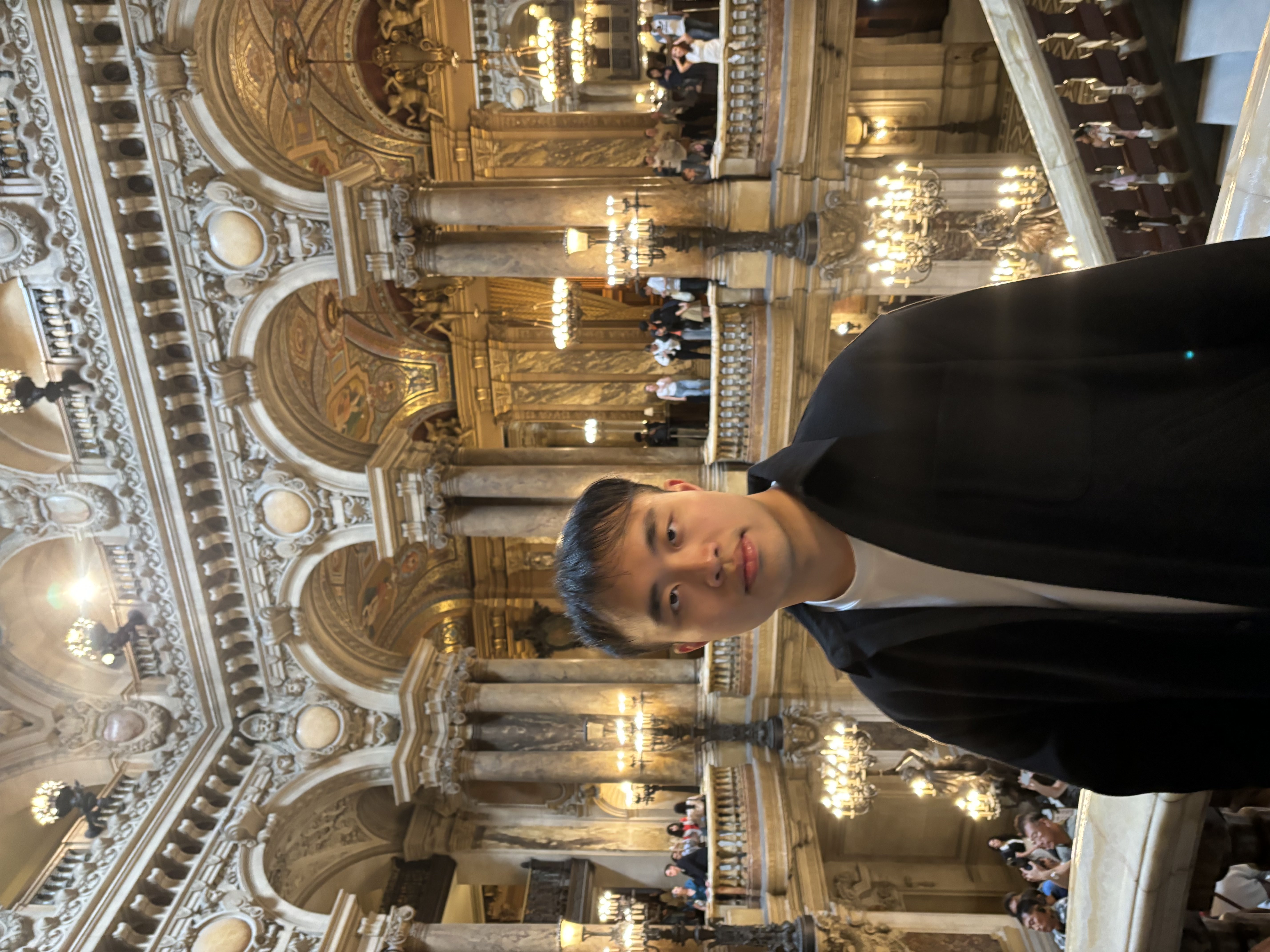 Tianhao Luo in Paris